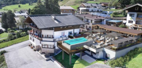 The Poolhouse Boutique Lodge
